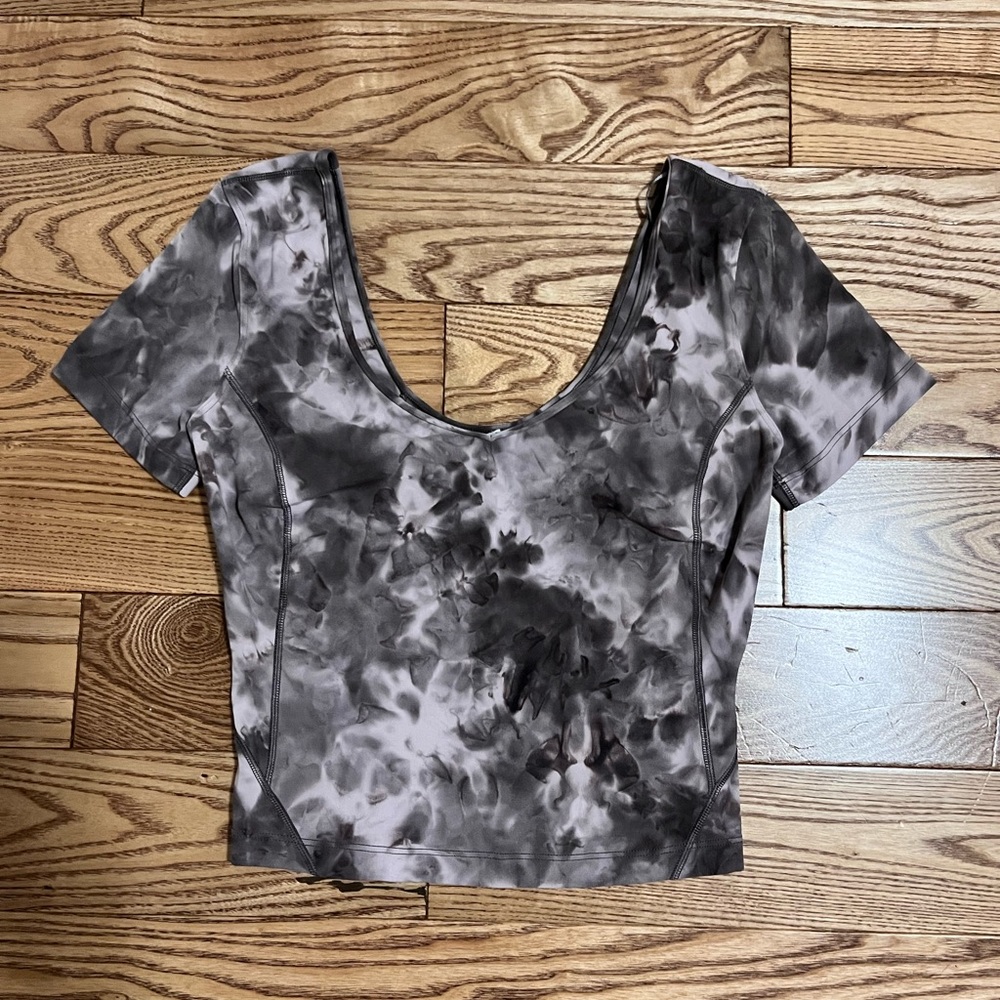 Lululemon Athletica Black and Gray Crop Top